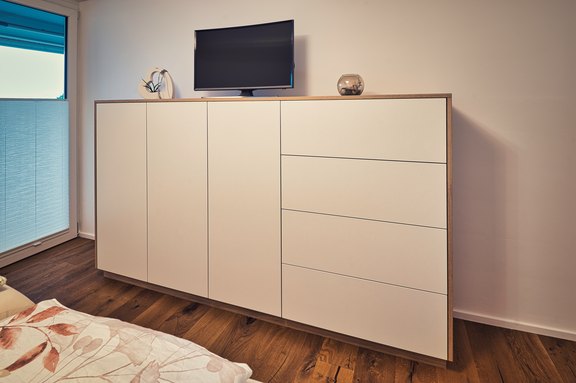 Sideboard zu Schlafzimmerschrank