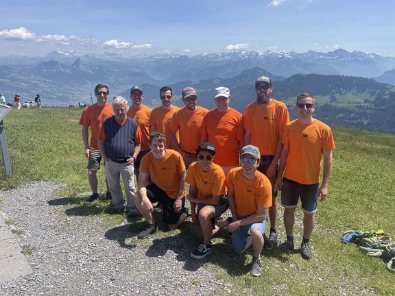 Teamfoto auf der Rigi